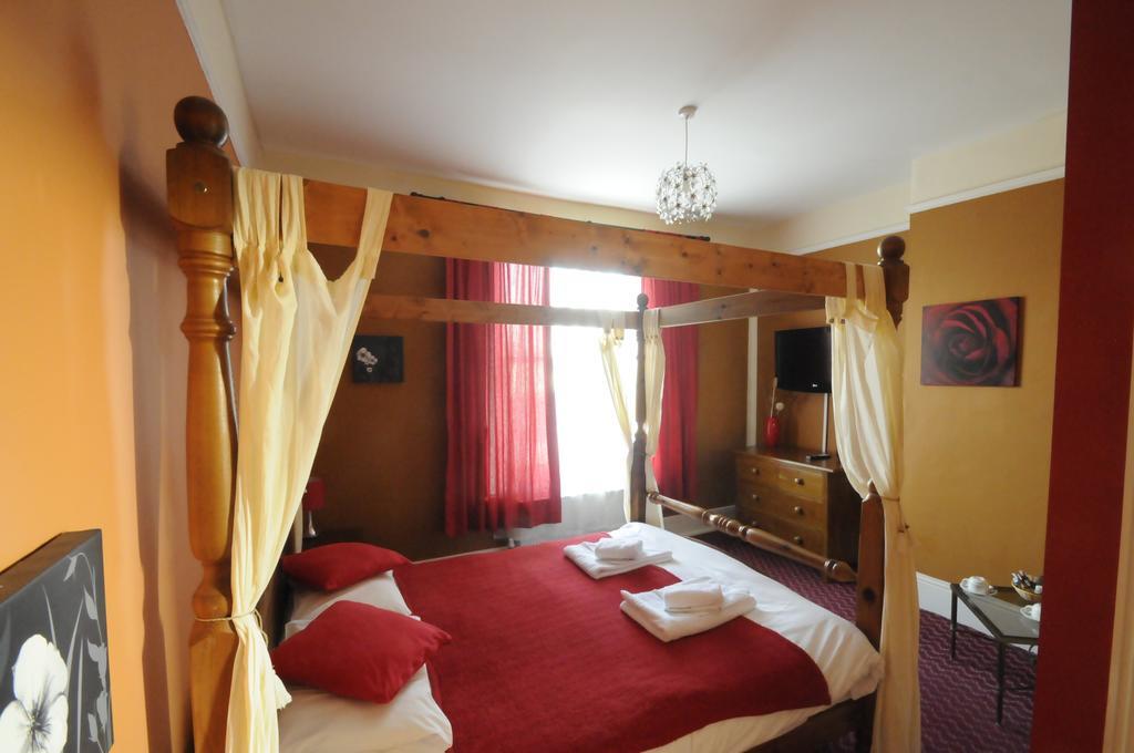 Royal Oak Hotel Hawkhurst Eksteriør billede